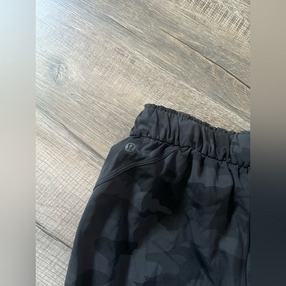 Lululemon Stretch High-Rise Jogger Full Length
Heritage 365 Camo Deep Coal Multi - Picture 9 of 9